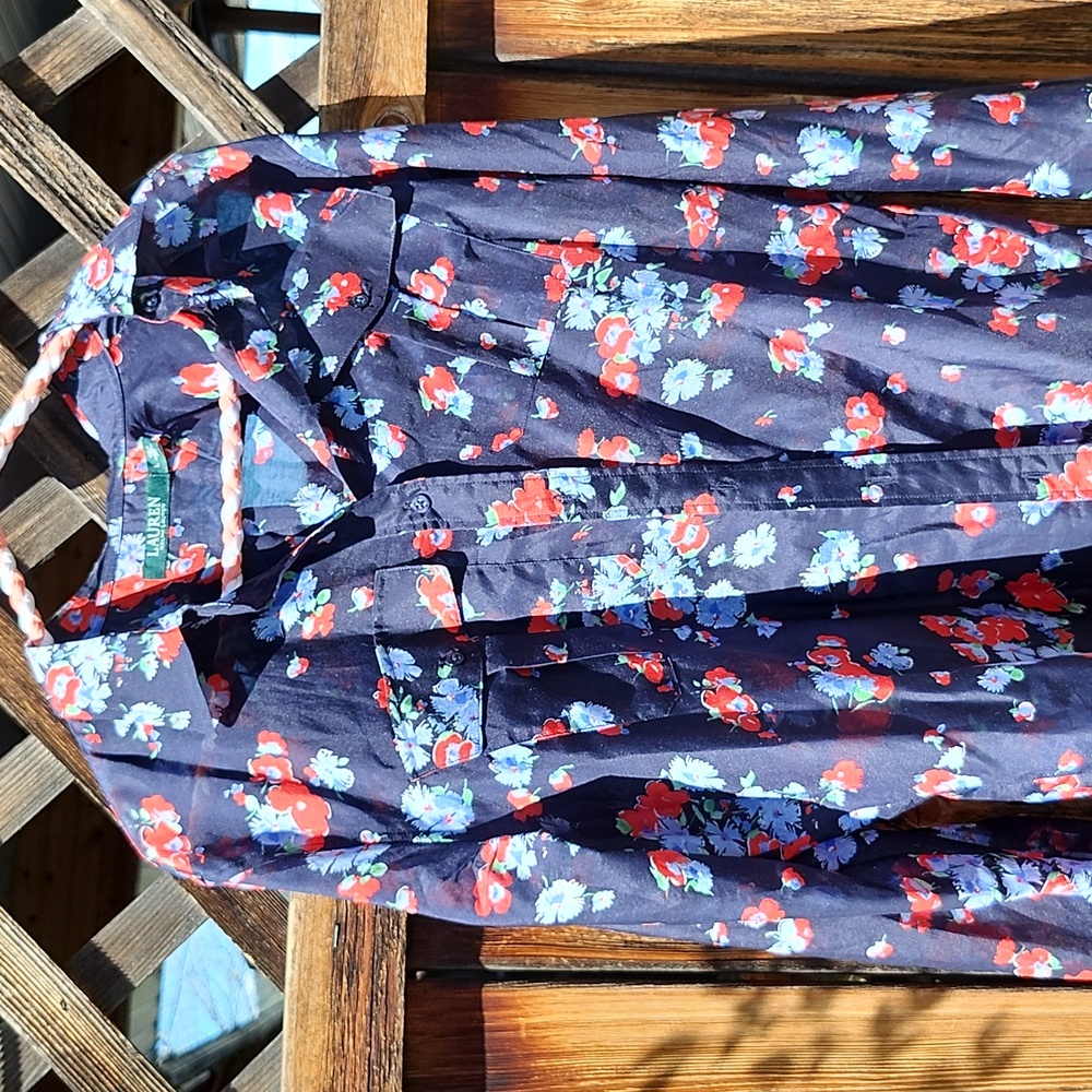 ⭐️LRL Ralph Lauren Navy Floral sheer Button Down